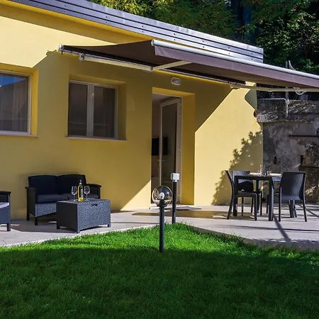 La Torre Con Private Park Aparthotel 4*