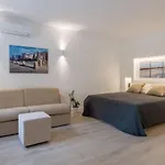 La Torre Con Private Park Aparthotel Terst