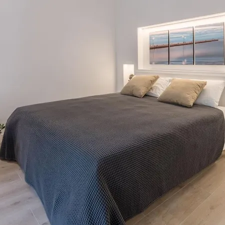 Aparthotel La Torre Con Private Park Terst