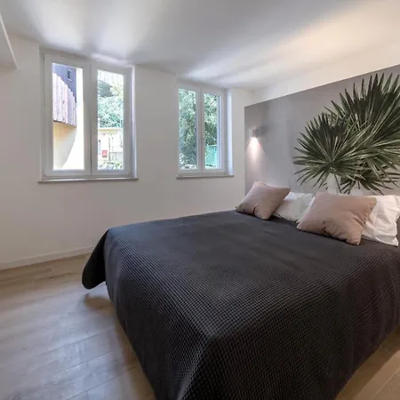 Aparthotel La Torre Con Private Park Trieste