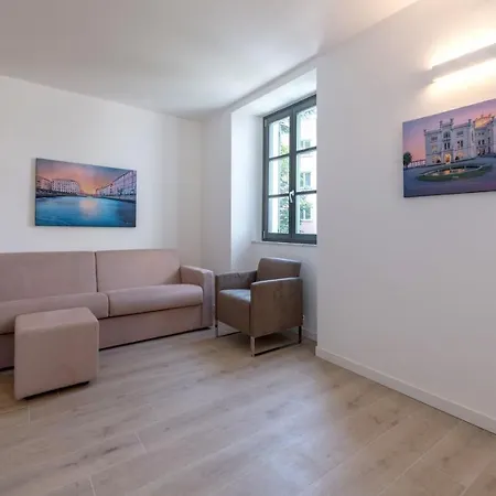 La Torre Con Private Park 4* Triëst