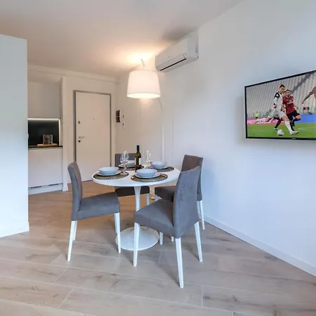 Aparthotel La Torre Con Private Park Trieste