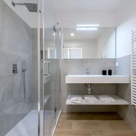 La Torre Con Private Park