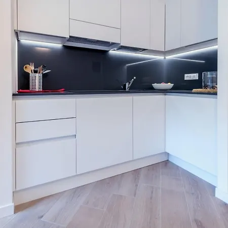 La Torre Con Private Park Aparthotel Trieste