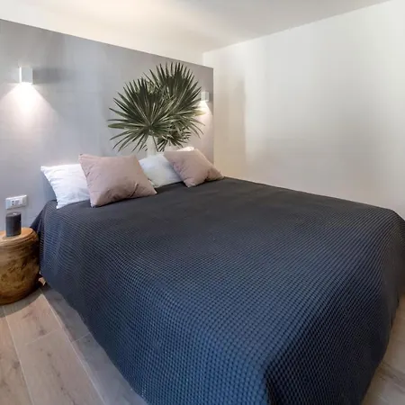 Apart-hotel La Torre Con Private Park 4*