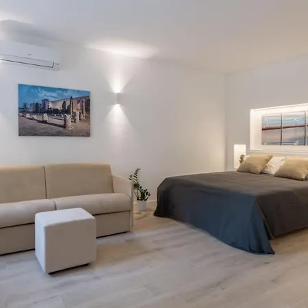 La Torre Con Private Park Aparthotel Trieste