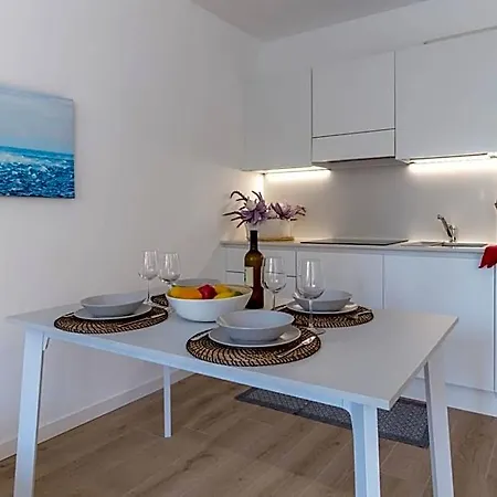 La Torre Con Private Park Apart-hotel 4*