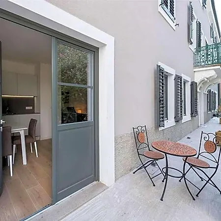 Apart-hotel La Torre Con Private Park Trieste