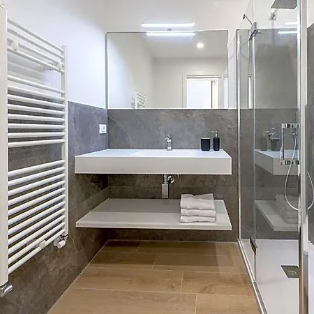 Aparthotel La Torre Con Private Park 4*