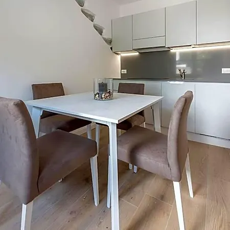 La Torre Con Private Park Triest