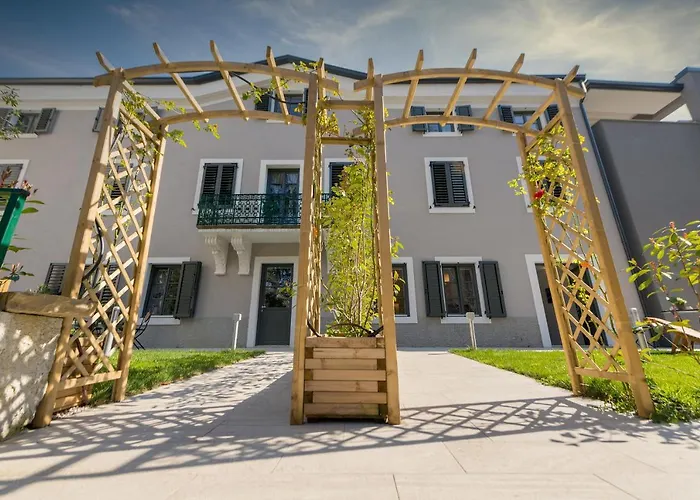 Aparthotel La Torre Con Private Park