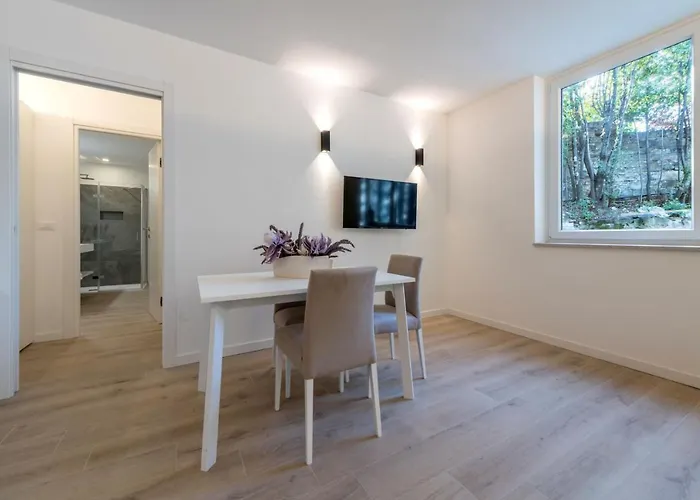 La Torre Con Private Park 4* 트리에스테