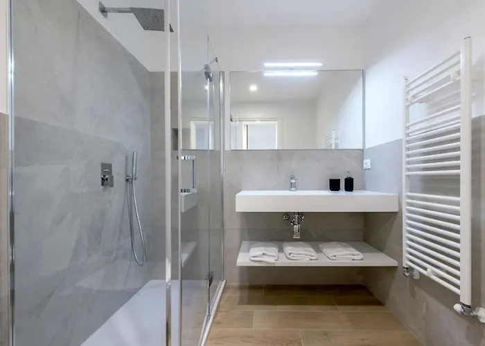 La Torre Con Private Park