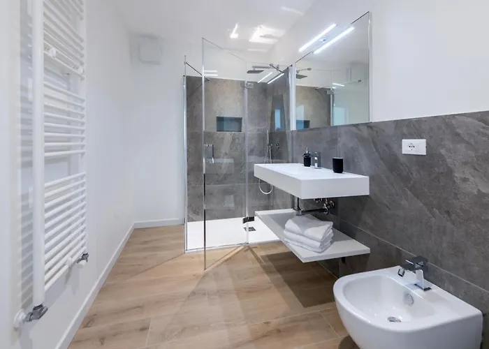 La Torre Con Private Park 아파트호텔 4*