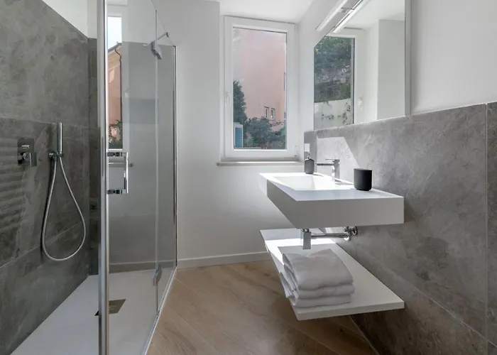 Aparthotel La Torre Con Private Park Trieste